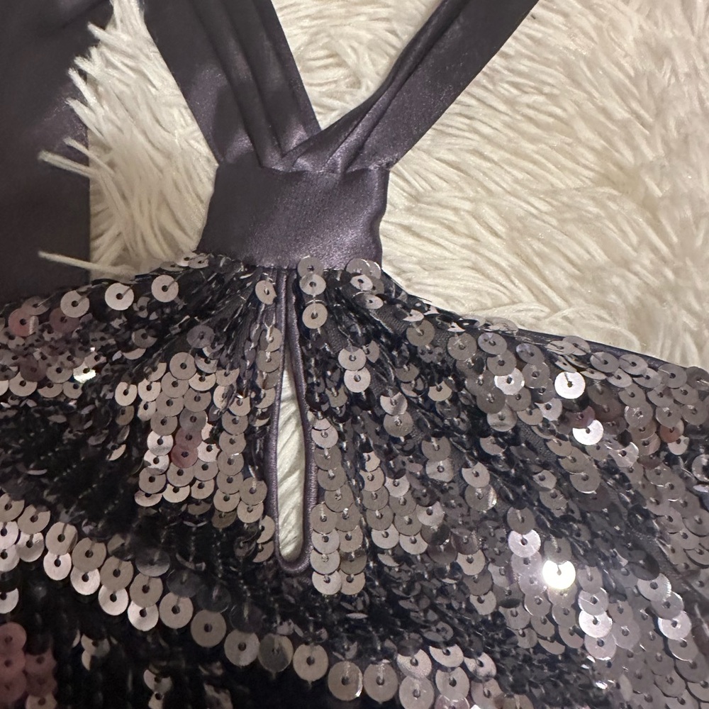 Medium sequin top